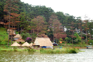 Da Lat - The Langbiang Mountain - Lat Minority Village - Elephant Waterfall 1 Day Tour