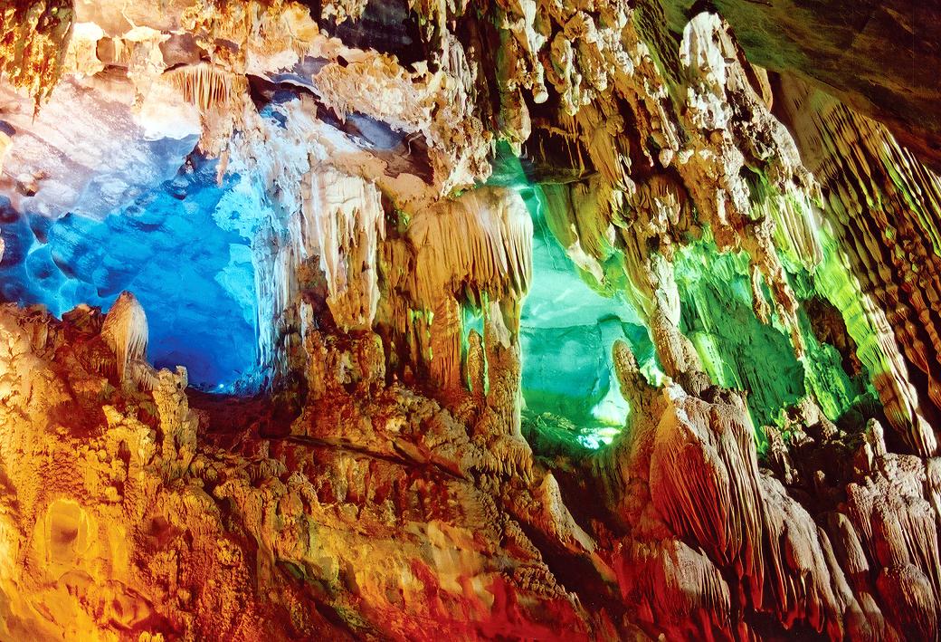 Hue - Phong Nha Cave 1 Day Tour