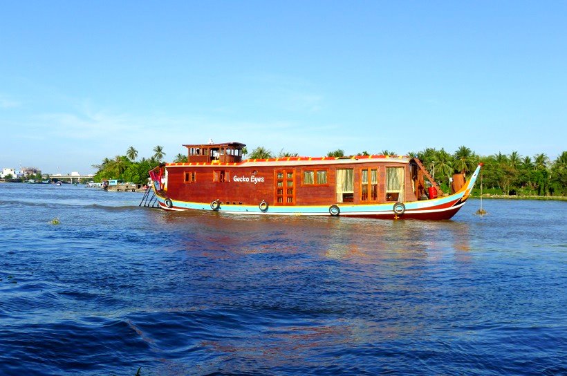 Mekong River cruise with Gecko Eyes Daily Private Tour