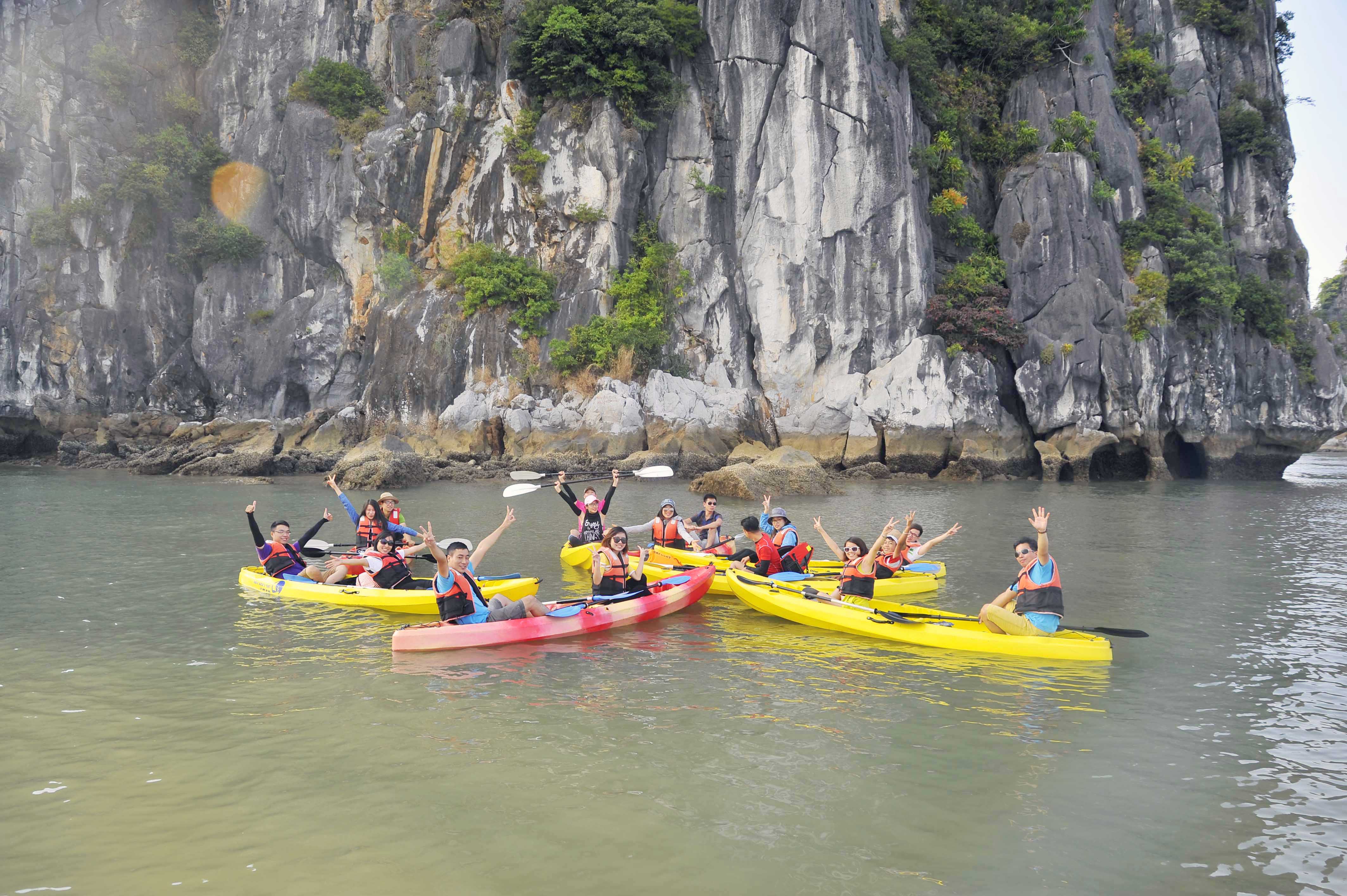 HA LONG BAY 1 DAY DELUXE TOUR 7